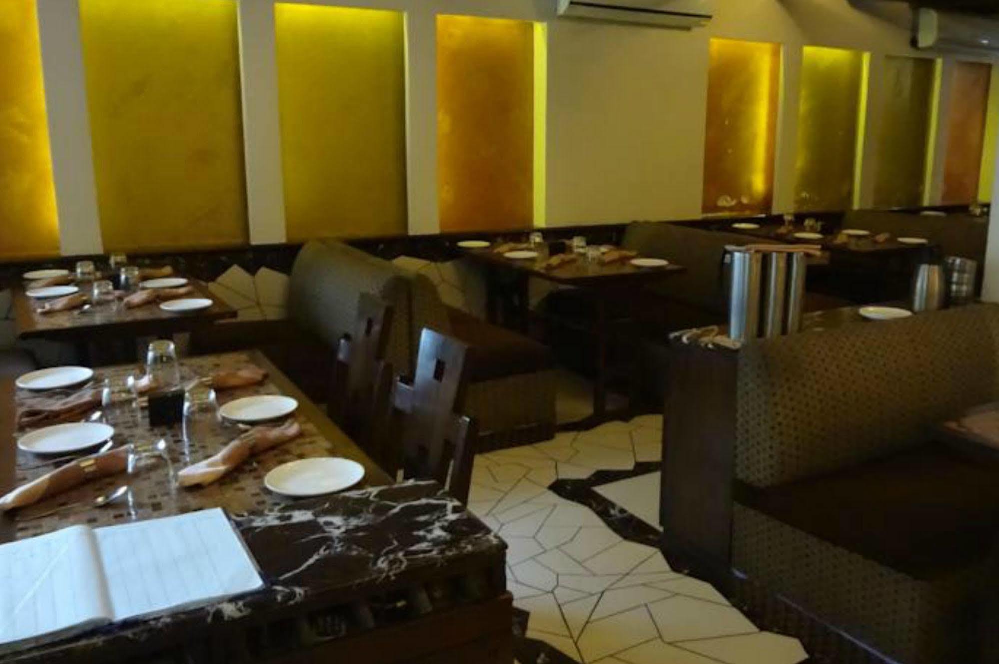 Fabhotel Shubhangan - Nr Bandra Bombay Extérieur photo